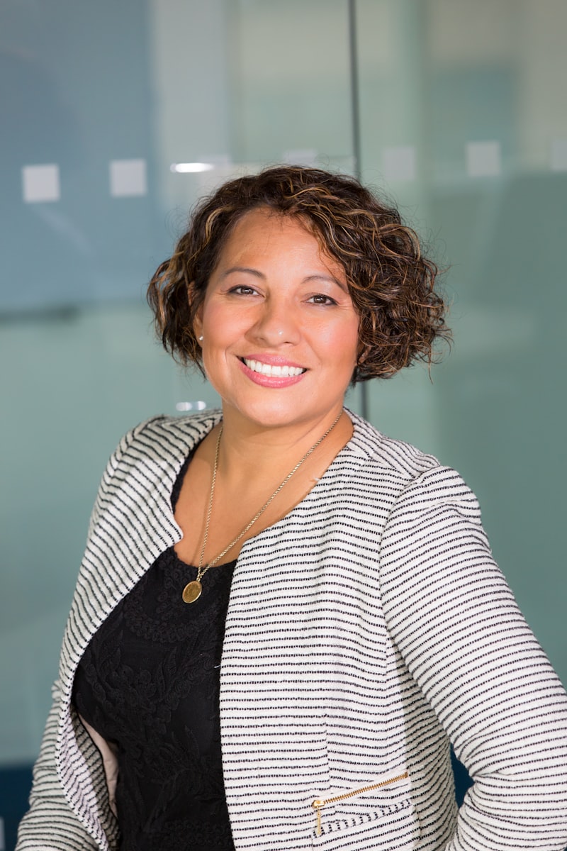 A Yumi advisor helping a New Jersey family with their coverage